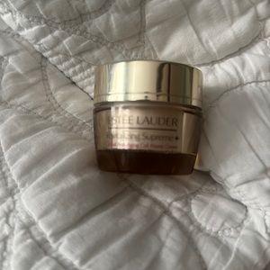 Estée Lauder cream